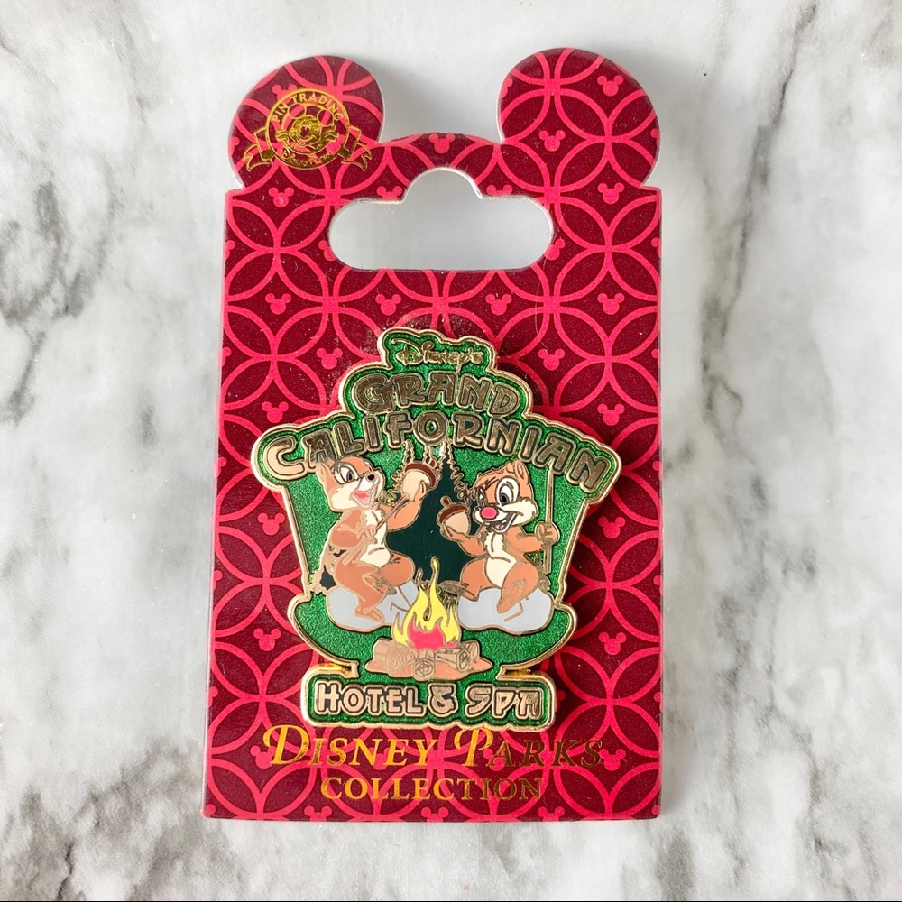 New Disney - Chip ‘n’ Dale Grand Cali Trading Pin